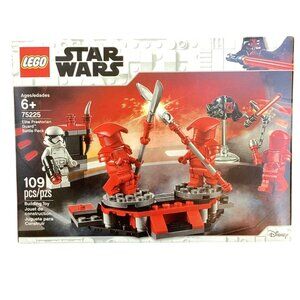 LEGO Star Wars: The Last Jedi Elite Praetorian Guard Battle Pack 75225 Building